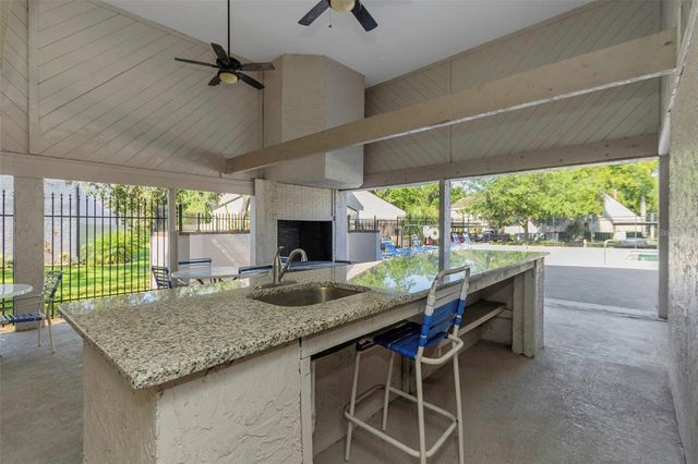 5151 PURITAN CIRCLE 1022, Tampa, FL 33617