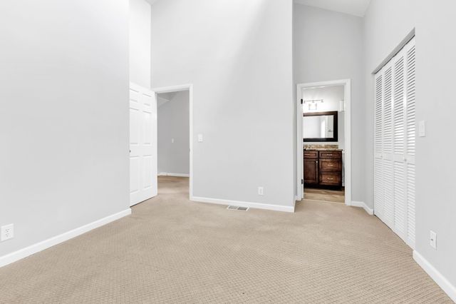 301 Summit Ridge Dr, Nashville, TN 37215