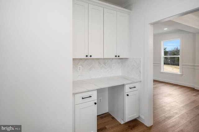 13214 BRISTOW RD, Nokesville, VA 20181