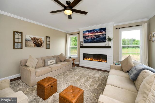 13214 BRISTOW RD, Nokesville, VA 20181