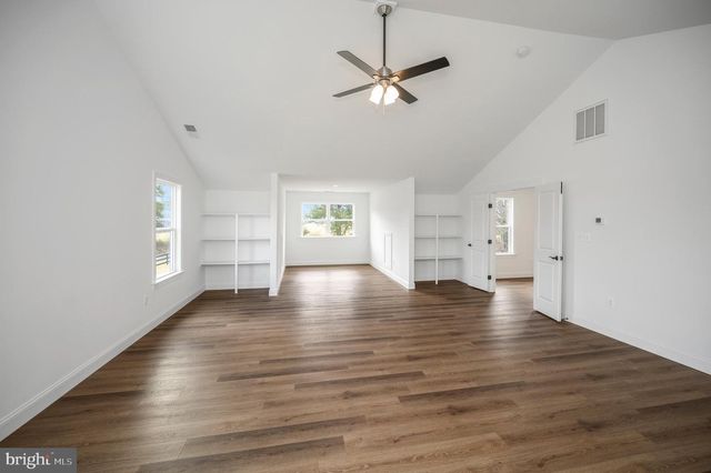 13214 BRISTOW RD, Nokesville, VA 20181