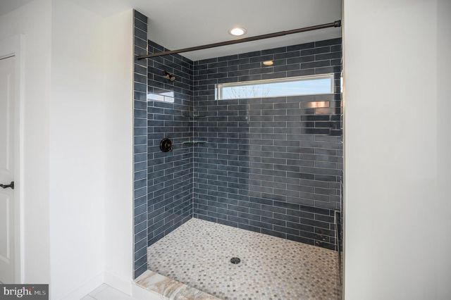 13214 BRISTOW RD, Nokesville, VA 20181