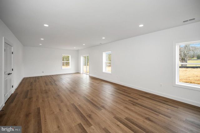 13214 BRISTOW RD, Nokesville, VA 20181