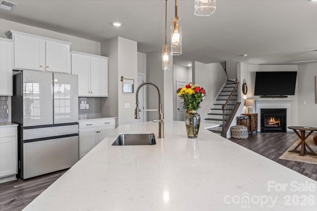 7418 Echoing Hills Lane, Maiden, NC 28650