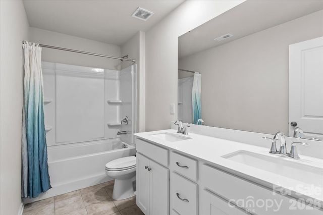 7418 Echoing Hills Lane, Maiden, NC 28650