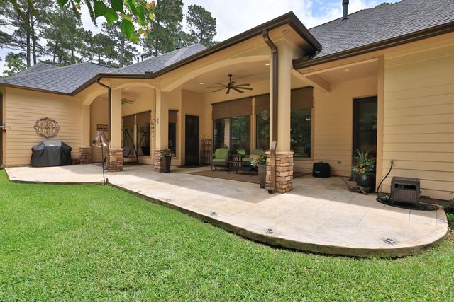 15026 Timbershade Crossing, Magnolia, TX 77355
