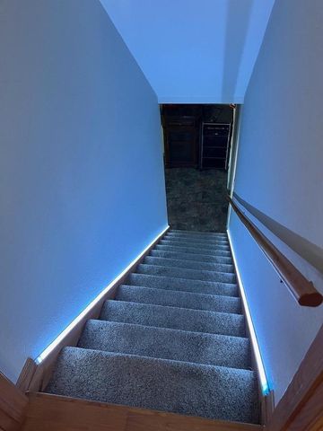 241 Quail CIRCLE, West Bend, WI 53095