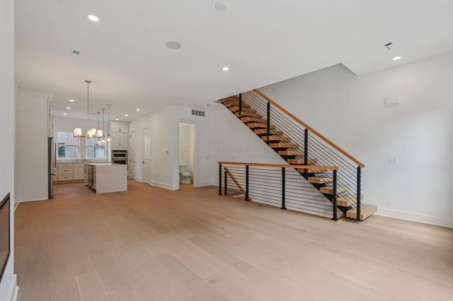 276 Dickenson Street, Columbus, OH 43215