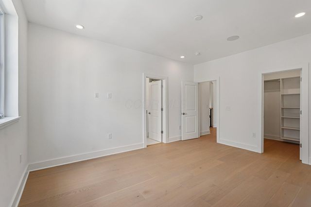 276 Dickenson Street, Columbus, OH 43215