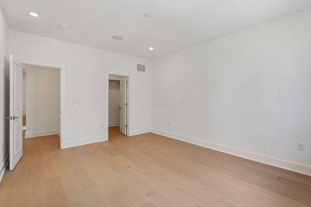 276 Dickenson Street, Columbus, OH 43215