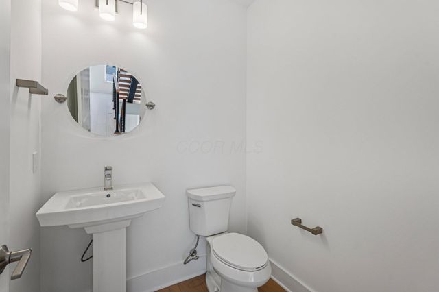 276 Dickenson Street, Columbus, OH 43215