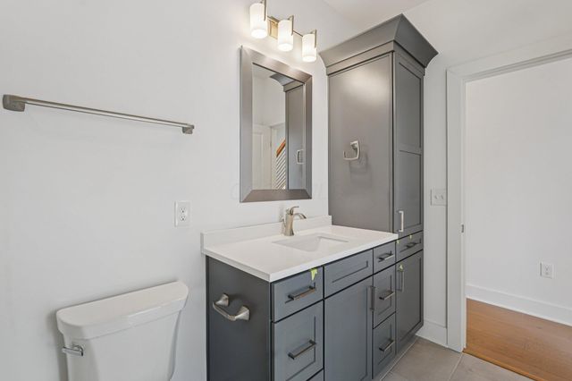 276 Dickenson Street, Columbus, OH 43215