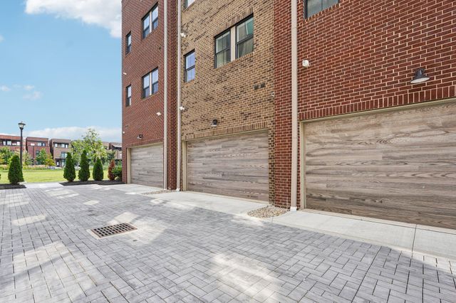 276 Dickenson Street, Columbus, OH 43215