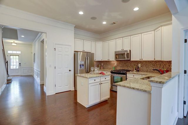 104 Wellington Trace, Atlanta, GA 30328