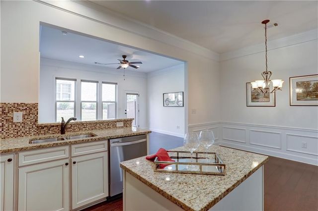 104 Wellington Trace, Atlanta, GA 30328