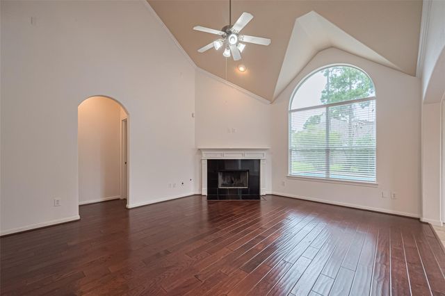15 Gull Rock Place, Spring, TX 77389