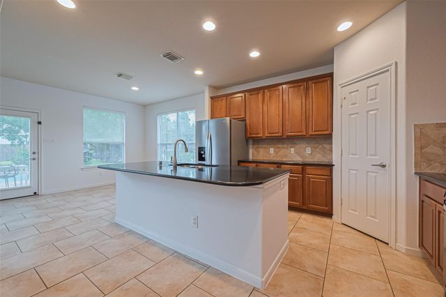 15 Gull Rock Place, Spring, TX 77389