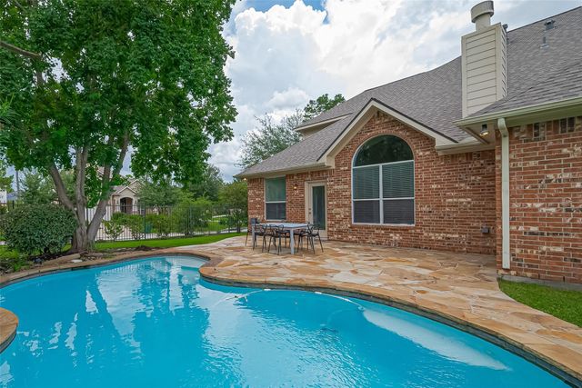 15 Gull Rock Place, Spring, TX 77389