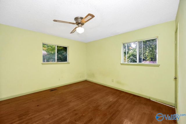 5016 Lori Circle NW, Huntsville, AL 35810