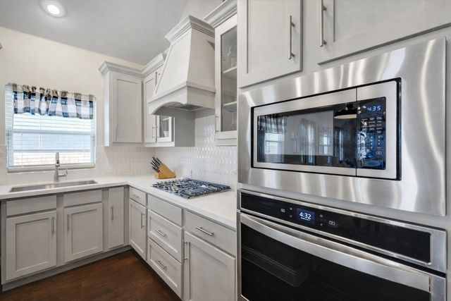 6612 Woodmere Court, Argyle, TX 76226