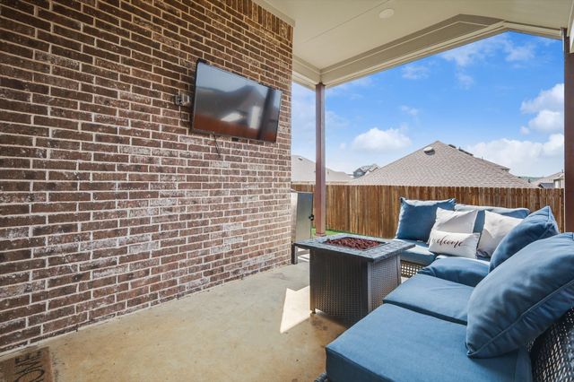 6612 Woodmere Court, Argyle, TX 76226