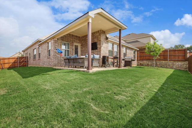 6612 Woodmere Court, Argyle, TX 76226