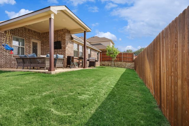 6612 Woodmere Court, Argyle, TX 76226