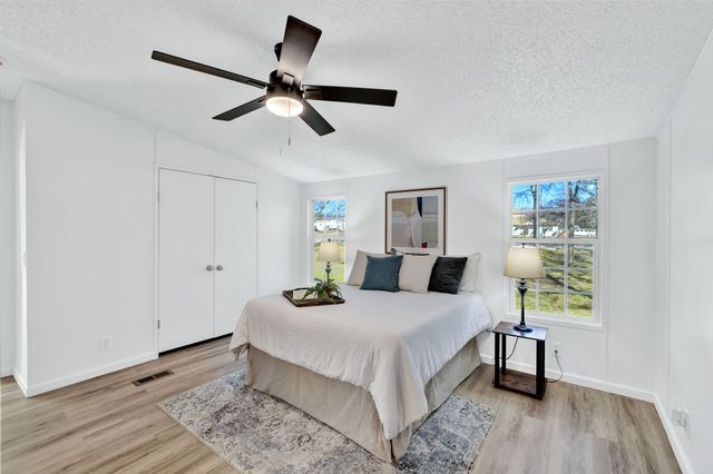 8124 Country Manor Lane, Alvarado, TX 76009