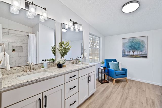 8124 Country Manor Lane, Alvarado, TX 76009