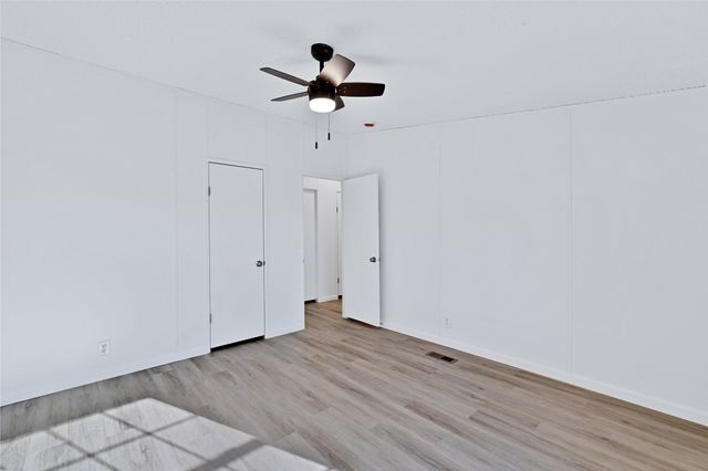 8124 Country Manor Lane, Alvarado, TX 76009