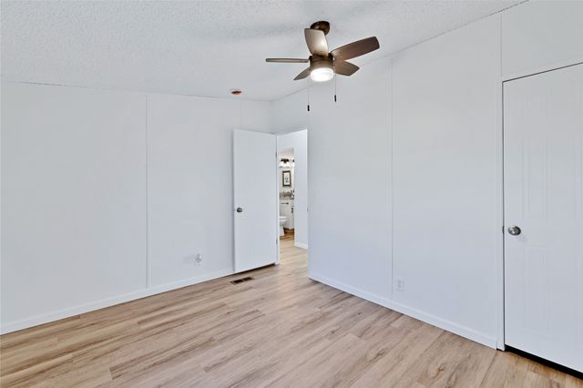 8124 Country Manor Lane, Alvarado, TX 76009