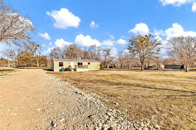 8124 Country Manor Lane, Alvarado, TX 76009
