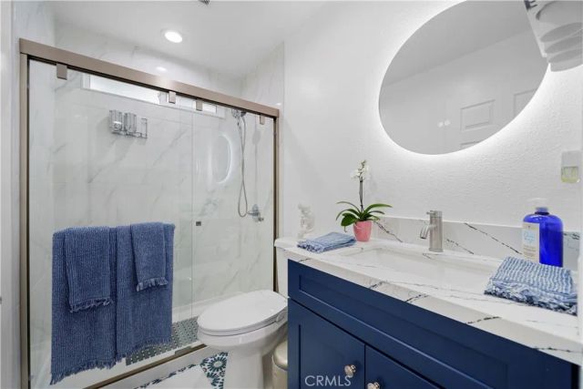 327 E Lanzit, Los Angeles, CA 90061