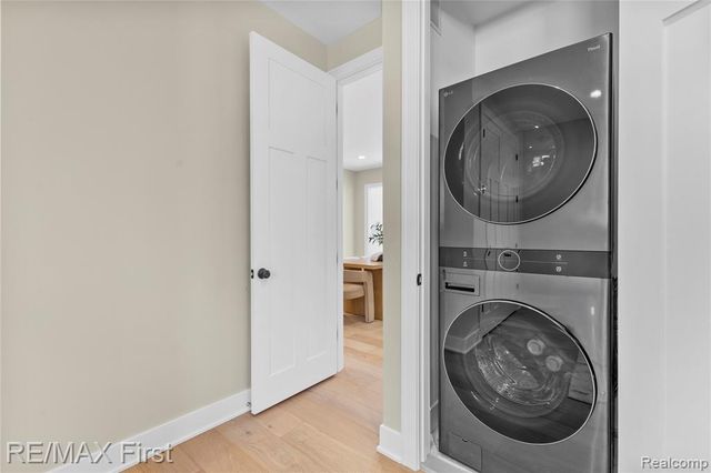 700 Devillen Avenue, Royal Oak, MI 48073