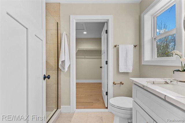 700 Devillen Avenue, Royal Oak, MI 48073