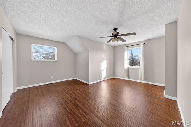 6 Dogwood Lane, St Peters, MO 63376