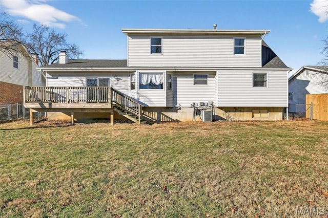 6 Dogwood Lane, St Peters, MO 63376