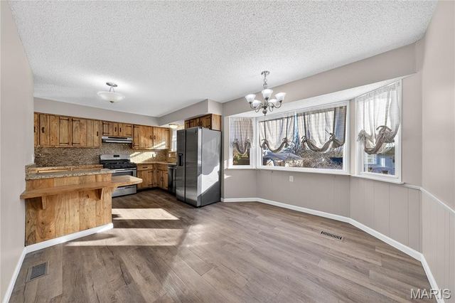 6 Dogwood Lane, St Peters, MO 63376