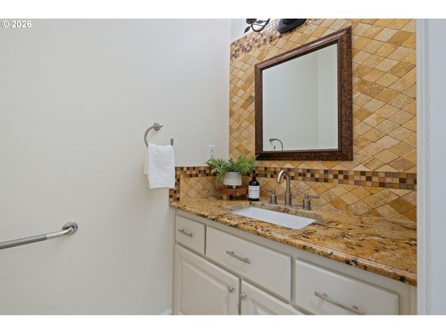 15002 Nw 15TH Ave, Vancouver, WA 98685