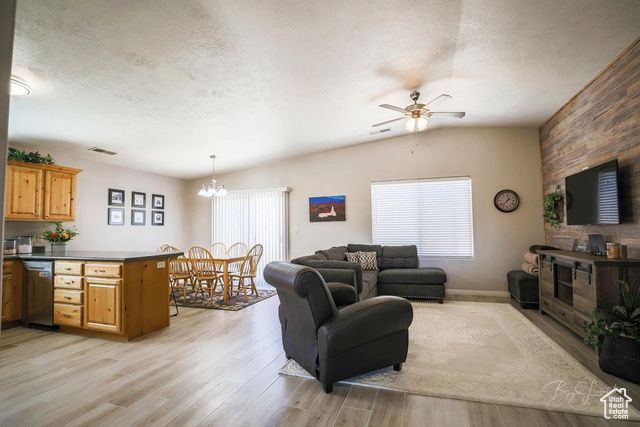 2031 E COLORADO ST, St. George, UT 84790