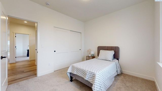 4529 Grove Court, West Richland, WA 99353