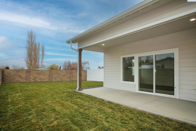 4529 Grove Court, West Richland, WA 99353