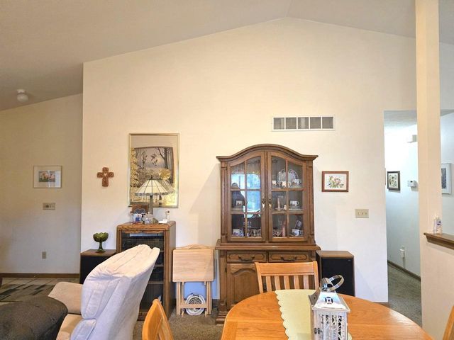 2335 Granite Terrace #32, Beloit, WI 53511