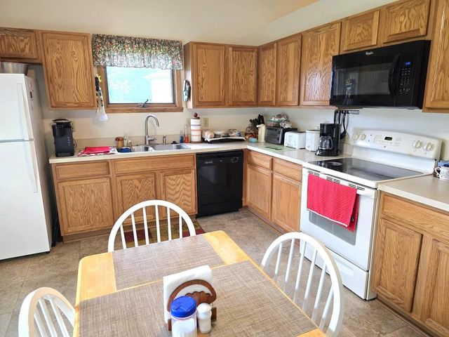 2335 Granite Terrace #32, Beloit, WI 53511