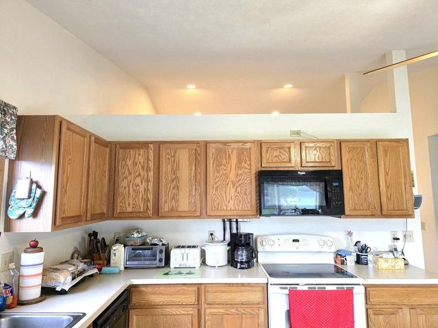 2335 Granite Terrace #32, Beloit, WI 53511