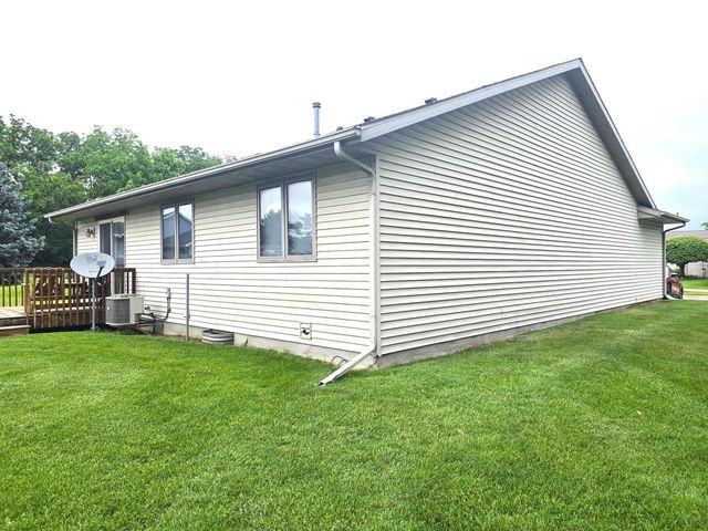 2335 Granite Terrace #32, Beloit, WI 53511