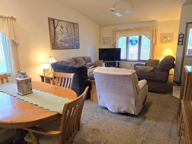 2335 Granite Terrace #32, Beloit, WI 53511