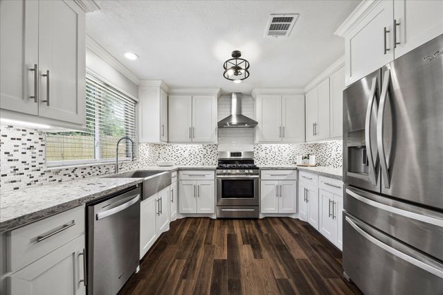 2509 Julie Street, Pearland, TX 77581