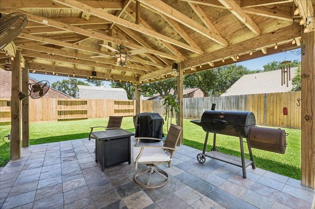 2509 Julie Street, Pearland, TX 77581