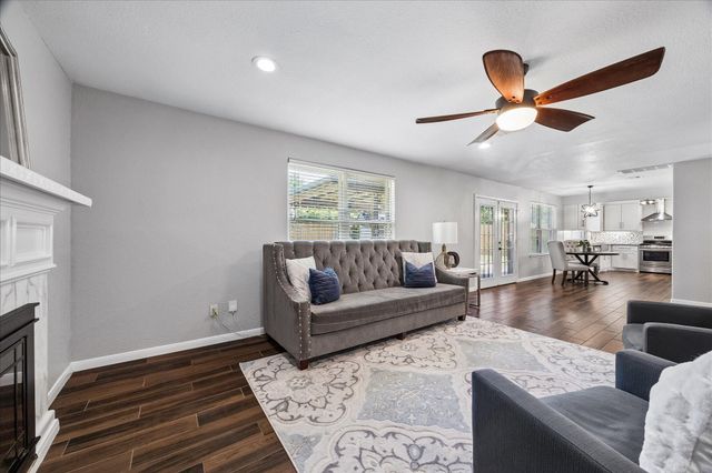 2509 Julie Street, Pearland, TX 77581